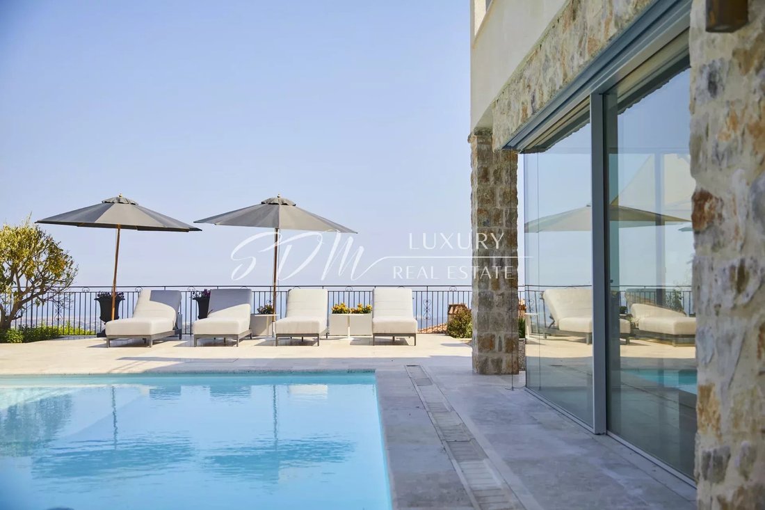 Villa in Tourrettes-sur-Loup, Provence-Alpes-Côte d'Azur, France 1 - 18420982