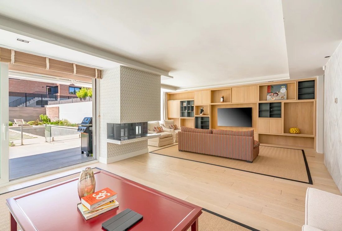 Chalet in Hortaleza, Madrid, Spain 3 - 18421311