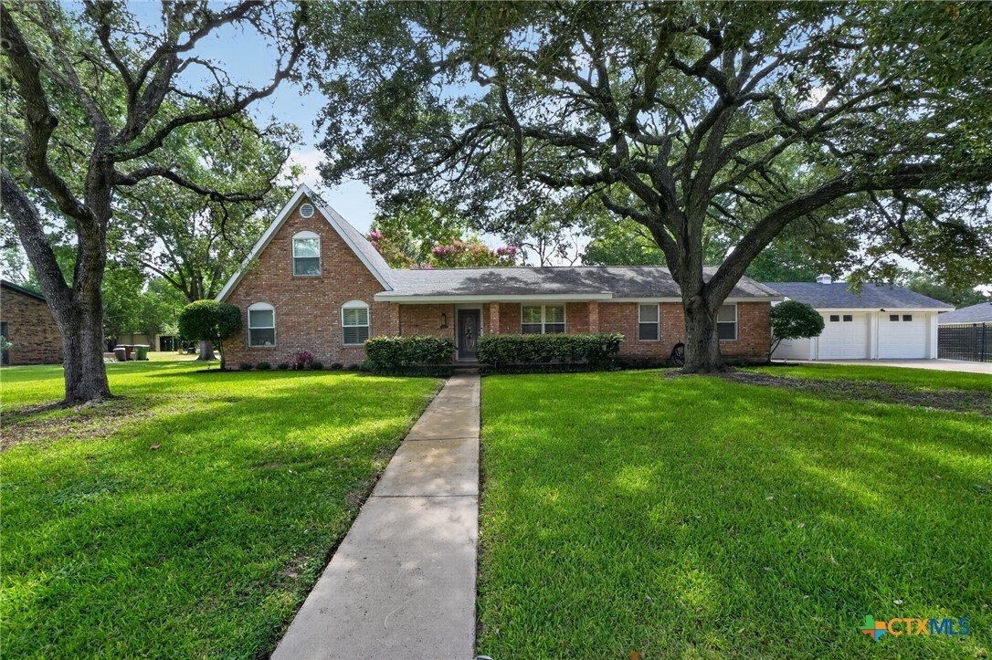 House in Lockhart, Texas, United States 1 - 18422061