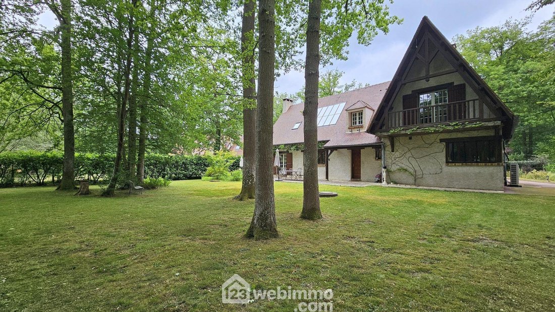 Villa in Milly-la-Forêt, Ile-de-France, France 1 - 18421486