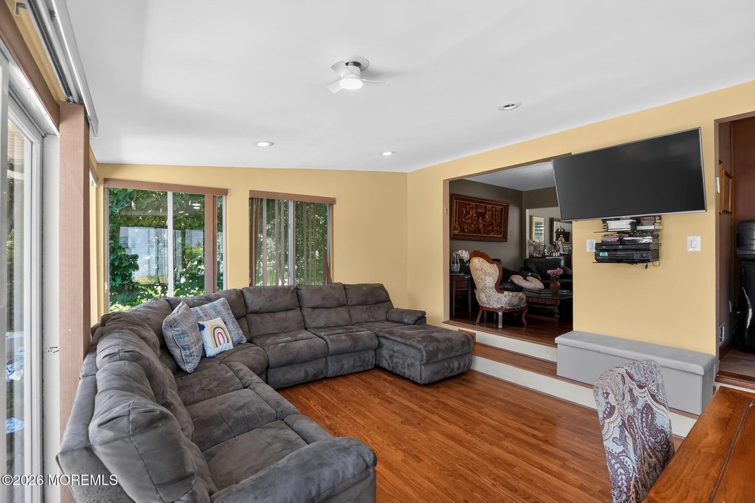 House in Long Branch, New Jersey, United States 3 - 18422056