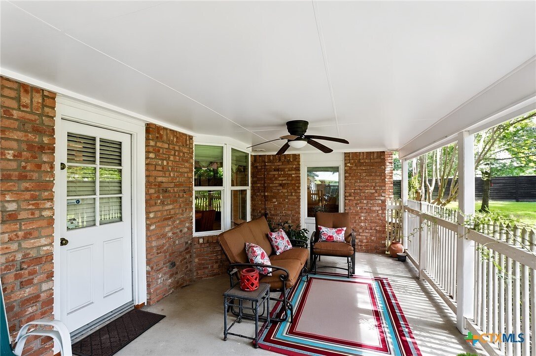 House in Lockhart, Texas, United States 4 - 18422061