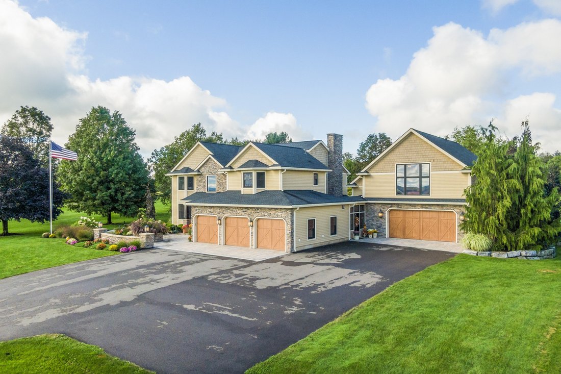 House in Cortland, New York, United States 4 - 18421403