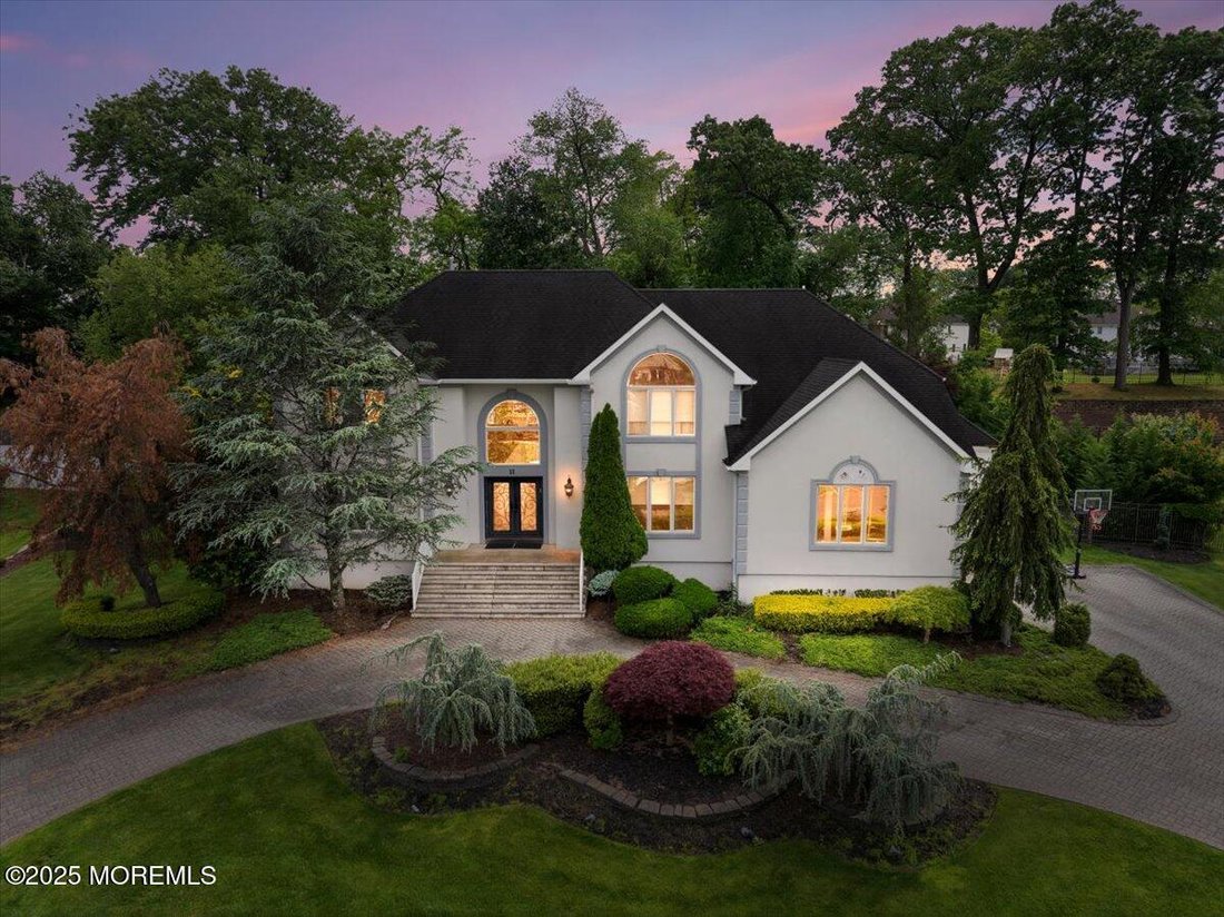 House in Marlboro Township, New Jersey, United States 1 - 18420691