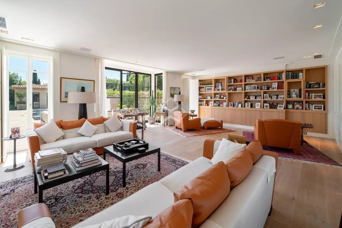 Villa in Mougins, Provence-Alpes-Côte d'Azur, France 3 - 18421256
