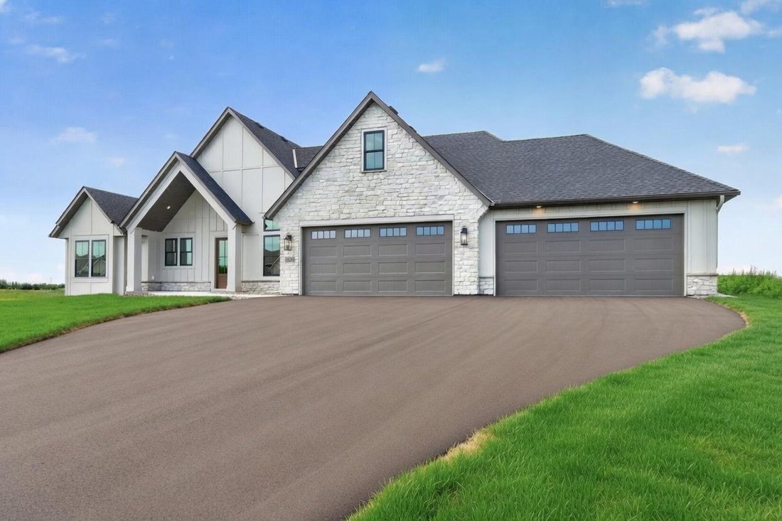 House in Andover, Minnesota, United States 3 - 18420711