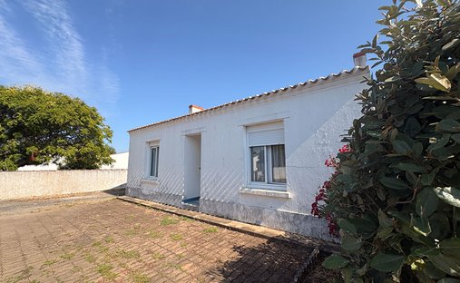 Villa a Sud Est, Ile d'Yeu, Francia 1