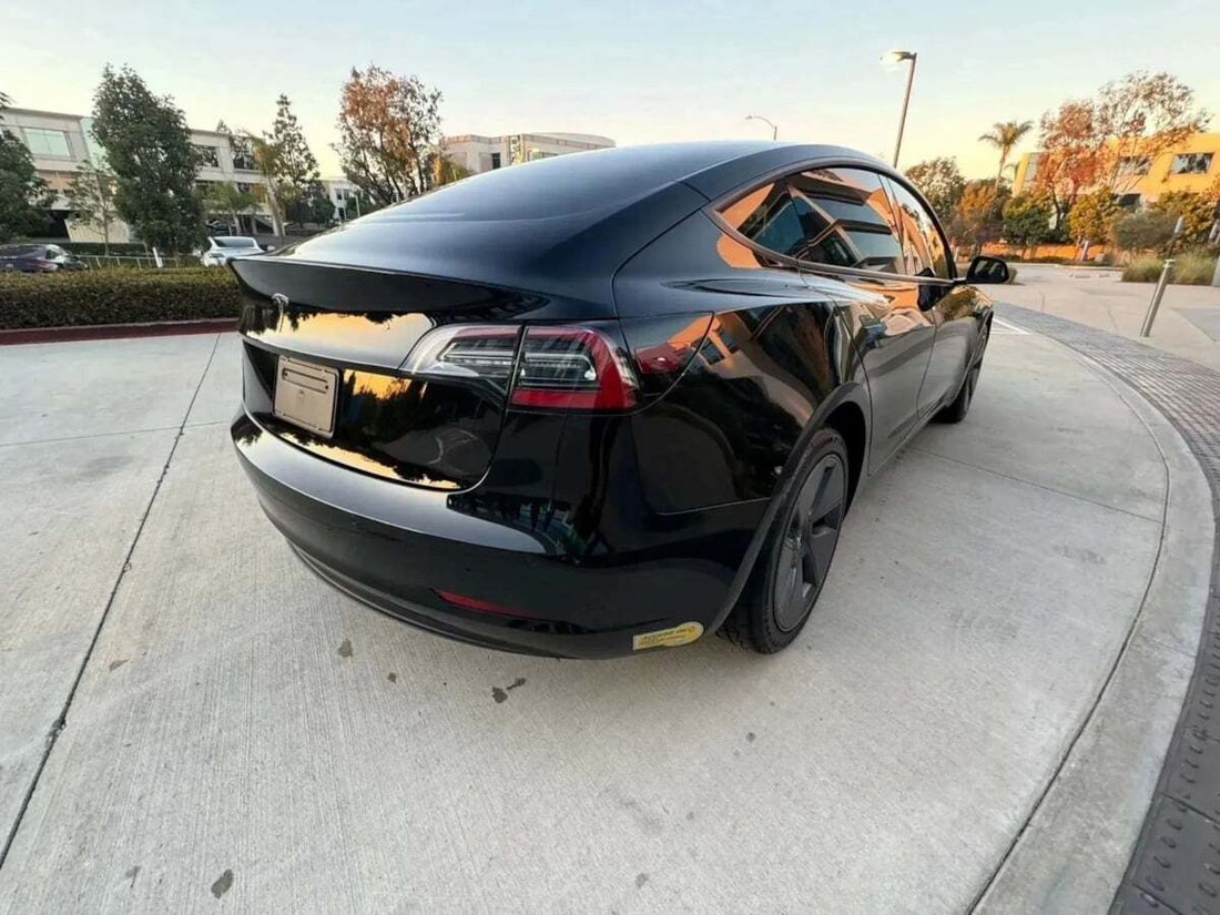 Sedan in Newport Beach, CA, United States 4 - 18118377