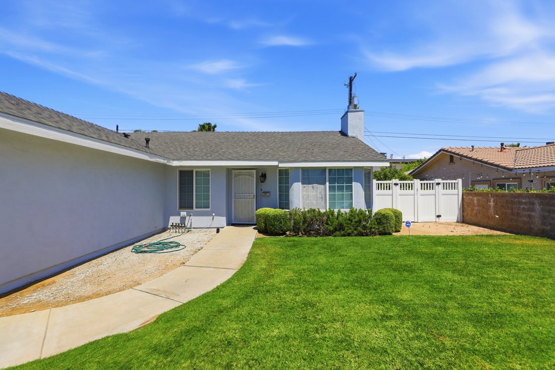 House in San Bernardino, California, United States 3 - 18421400