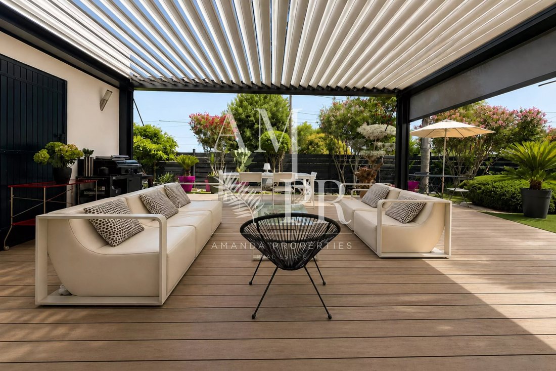 House in Mougins, Provence-Alpes-Côte d'Azur, France 2 - 18421318