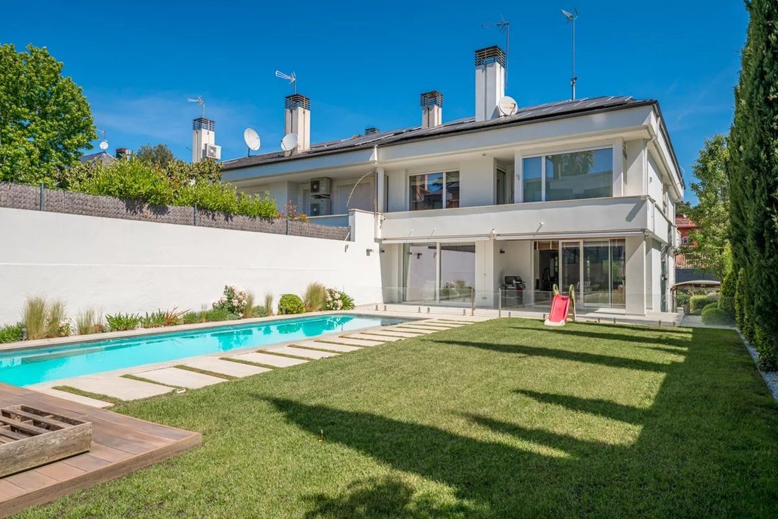 Chalet in Hortaleza, Madrid, Spain 1 - 18421311