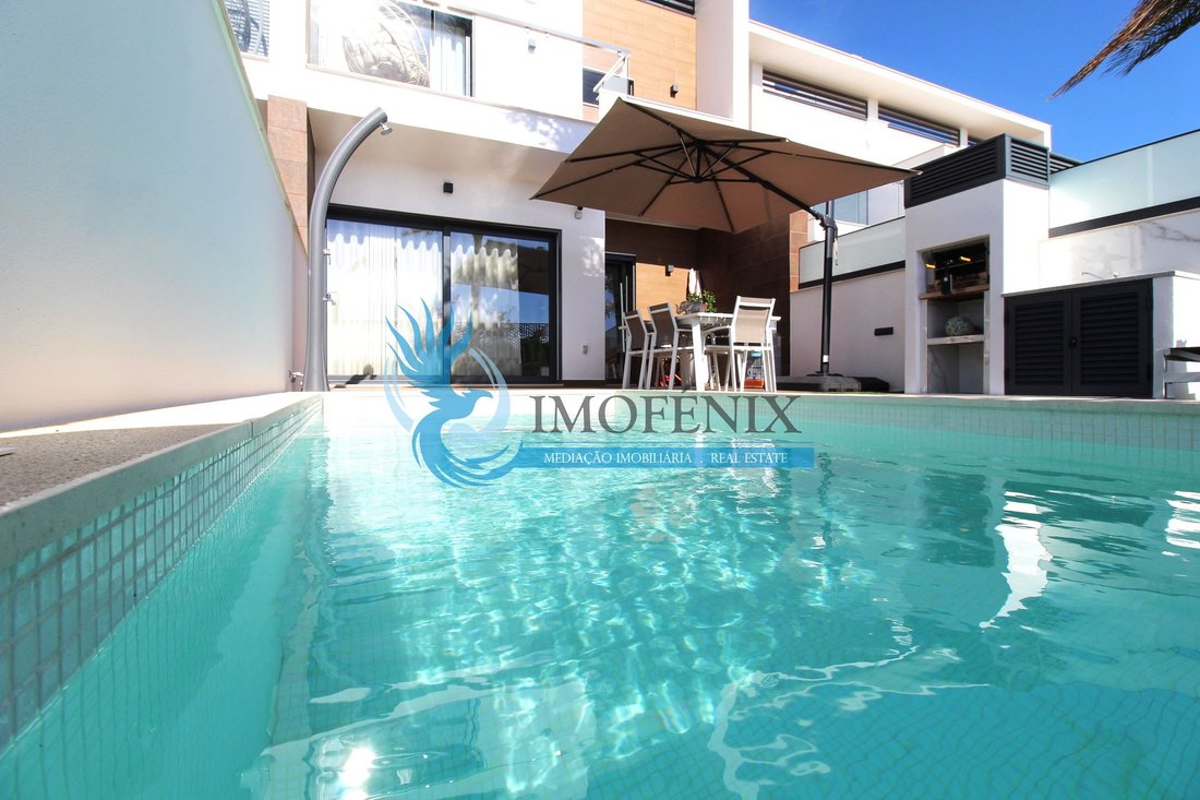 Townhouse in Ferreiras, Algarve, Portugal 2 - 18421575