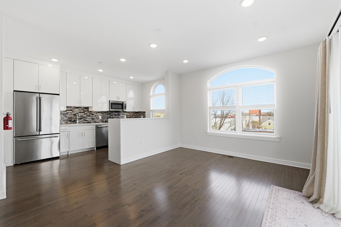 Condo in Jersey City, New Jersey, United States 5 - 18421498
