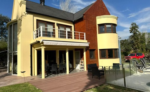 Casa en Francisco Alvarez, Provincia de Buenos Aires, Argentina 1