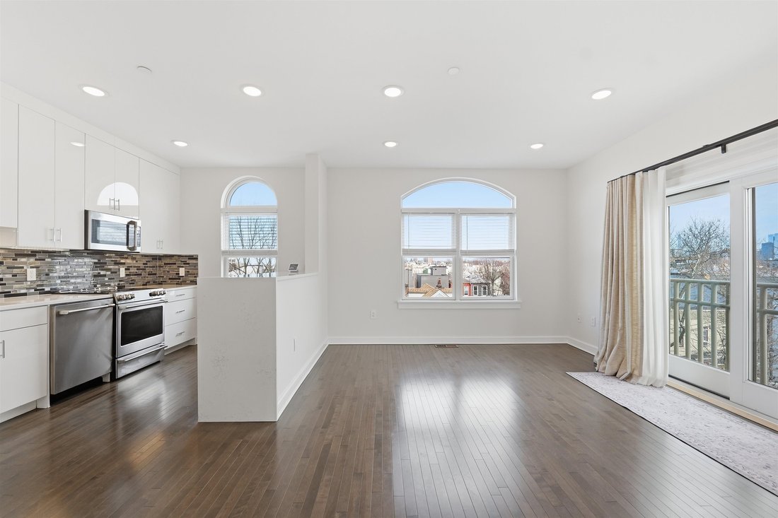 Condo in Jersey City, New Jersey, United States 4 - 18421498