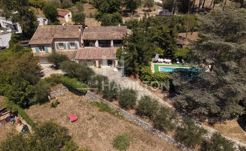 House in Châteauneuf-Grasse, Provence-Alpes-Côte d'Azur, France 1
