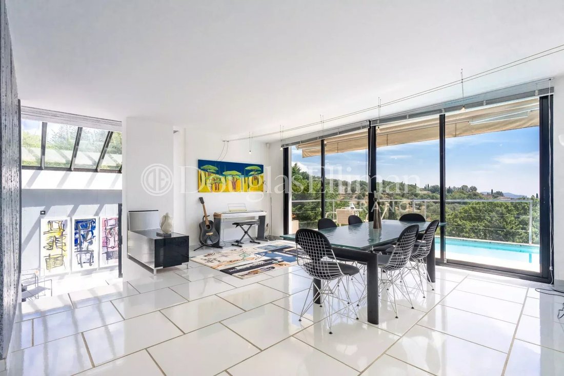 Villa in Le Rouret, Provence-Alpes-Côte d'Azur, France 5 - 18421347