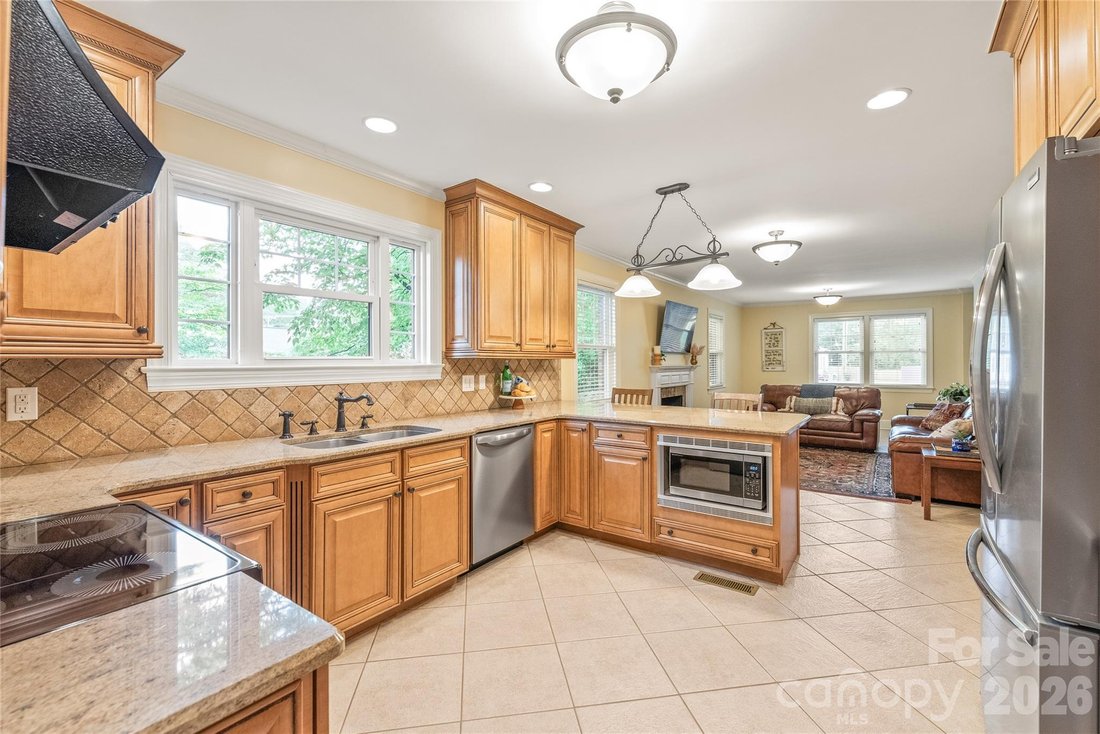 House in Belmont, North Carolina, United States 4 - 18411580
