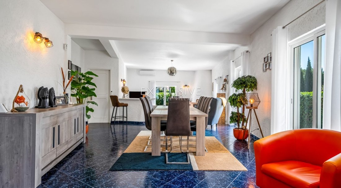 Villa in Vilamoura, Quarteira, Algarve 2 - 18421220