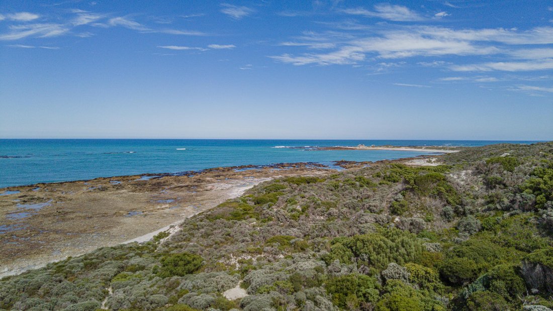 Land in Suiderstrand, Western Cape, South Africa 2 - 18421673