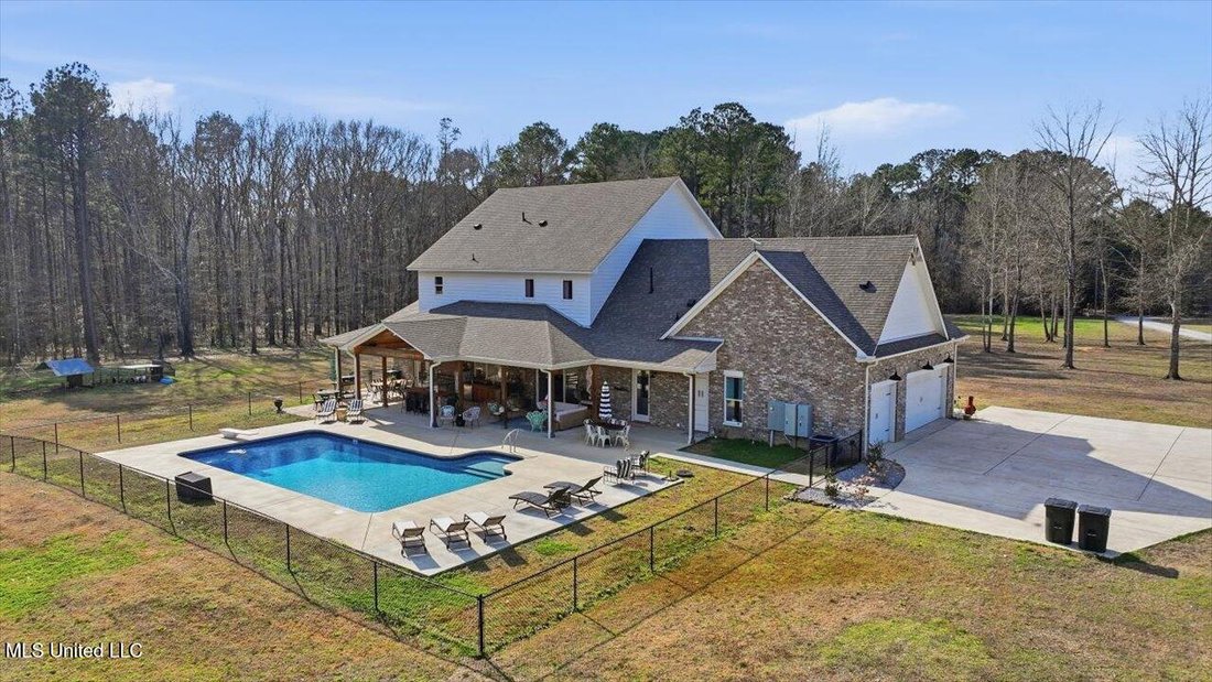 House in Florence, Mississippi, United States 5 - 18422984