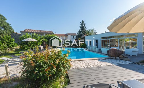 House in Allegre-les-Fumades, Occitania, France 1