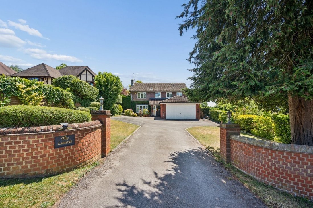 House in Chalfont Saint Peter, England 1 - 18422127