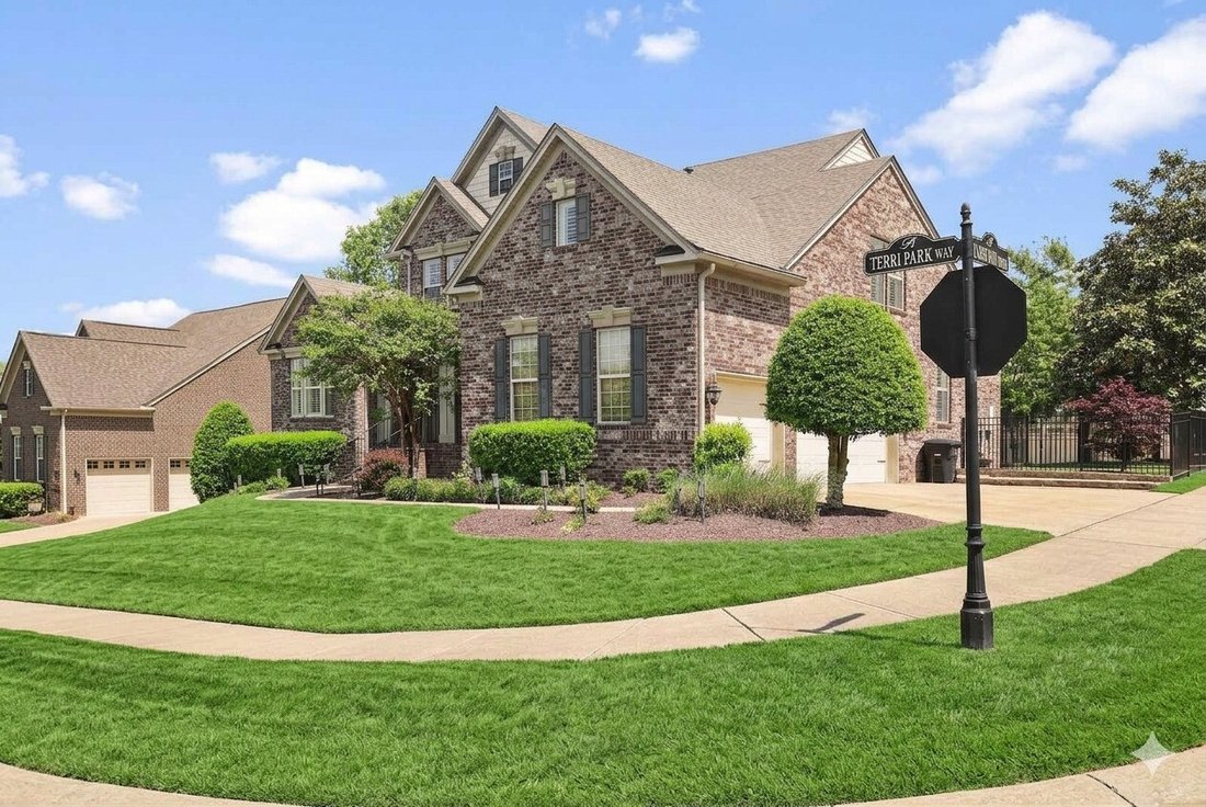 House in Franklin, Tennessee, United States 2 - 18422506