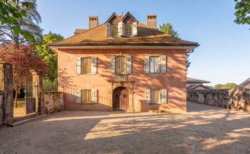 Maison à Allinges, Auvergne-Rhône-Alpes, France 1