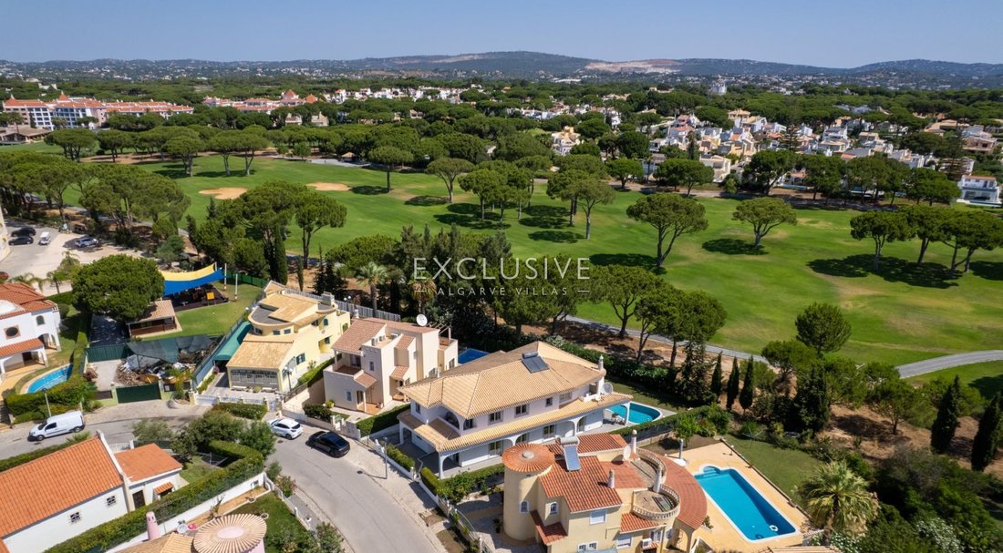 Villa in Vilamoura, Quarteira, Algarve 1 - 18421220