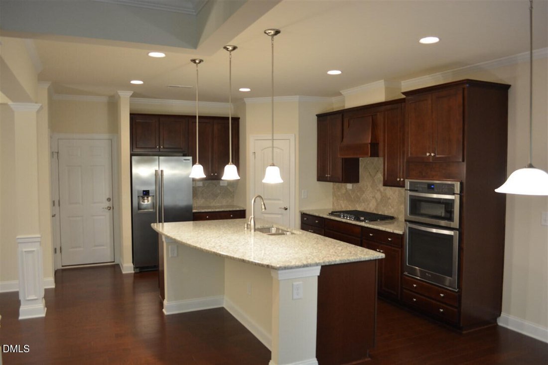 Townhouse in Cary, North Carolina, United States 4 - 18423757