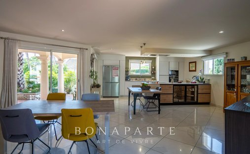 House in Sud Est, Lescar, France 1
