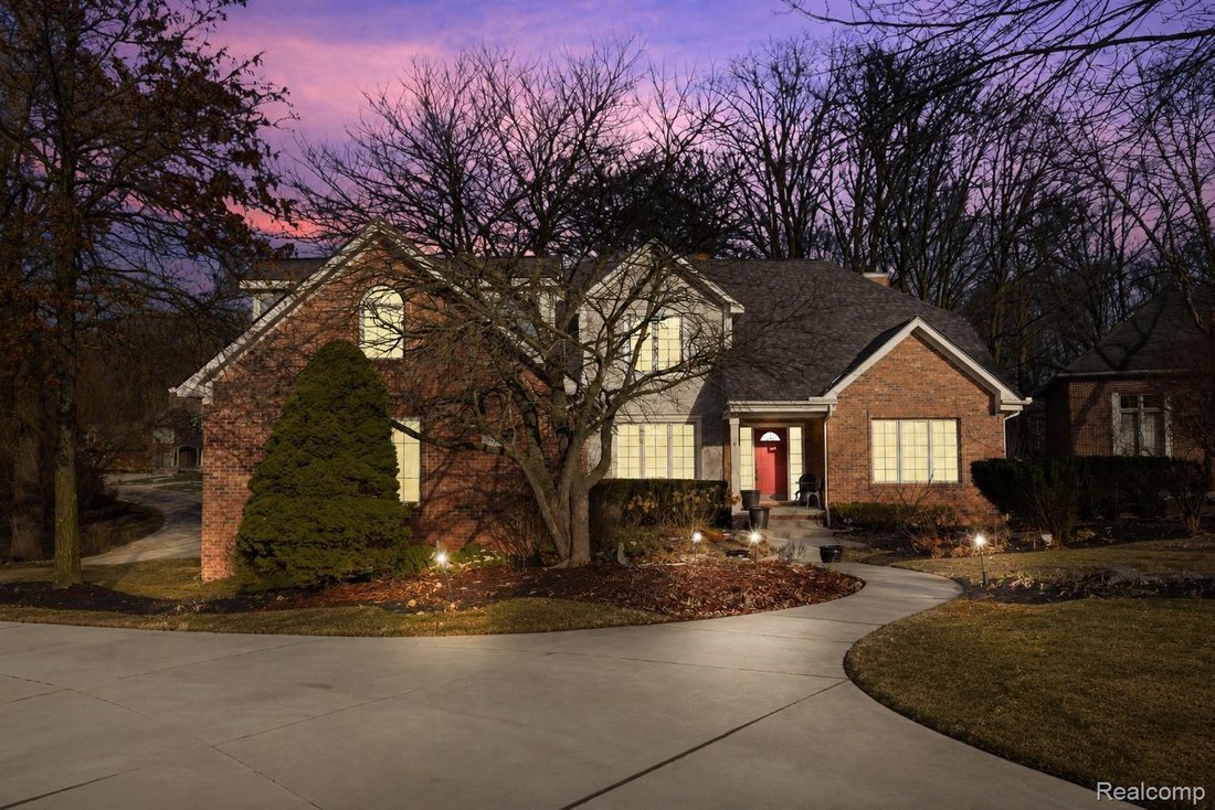 House in Farmington Hills, Michigan, United States 2 - 18422583