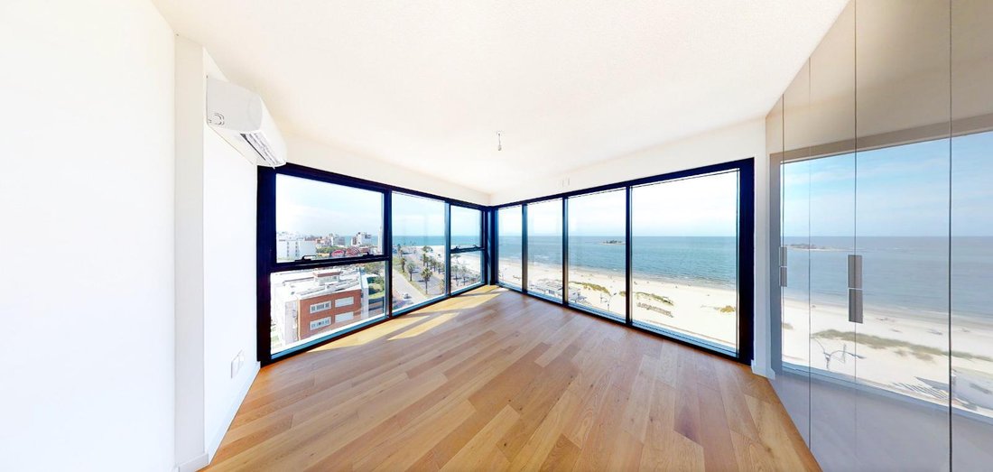 Apartment in Montevideo, Departamento de Montevideo, Uruguay 1 - 18421877