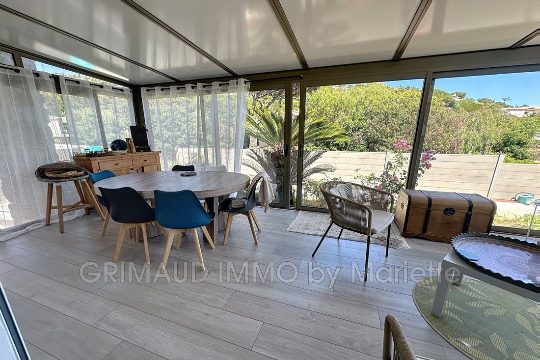 Villa in Les Issambres, Roquebrune-sur-Argens, France 4 - 18421510