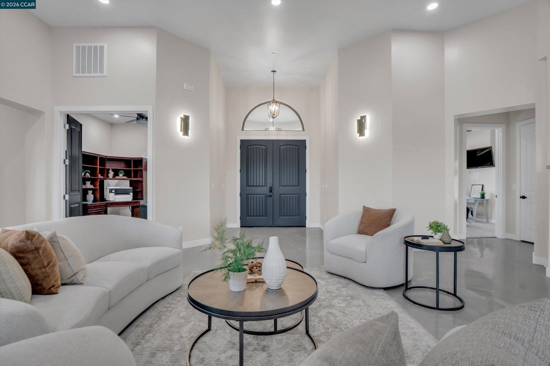 House in Oakley, California, United States 1 - 18423177