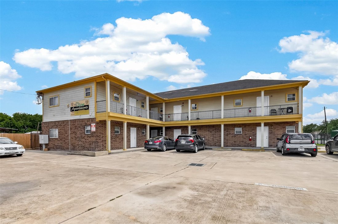 Houston, Texas, United States 3 - 18423713