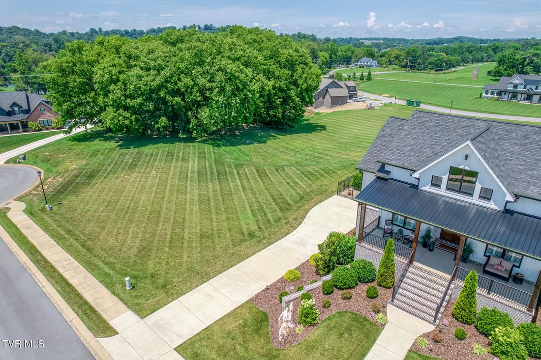 House in Elizabethton, Tennessee, United States 4 - 18422738