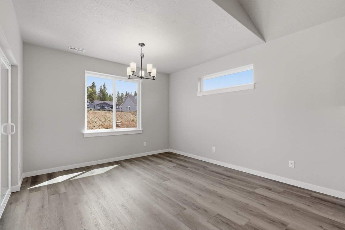 House in Spokane, Washington, United States 5 - 18364832