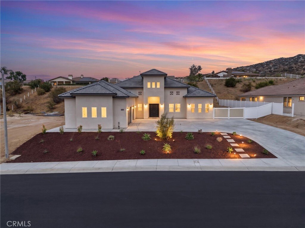 House in Nuevo, California, United States 1 - 18422578