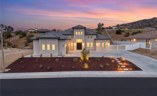 House in Nuevo, California, United States 1