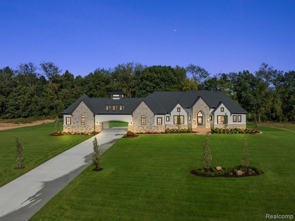 House in Bruce, Michigan, United States 1 - 18309326