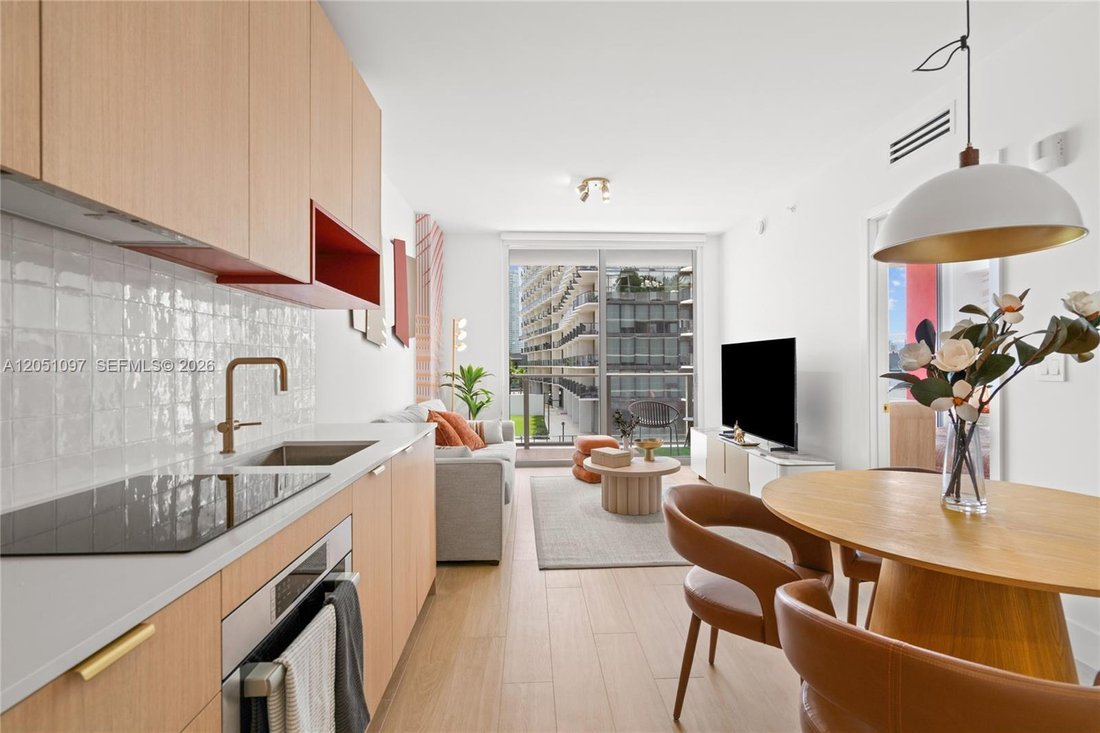 Condo in Miami, Florida, United States 3 - 18423950