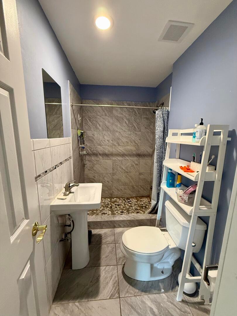 House in Des Plaines, Illinois, United States 5 - 18423321