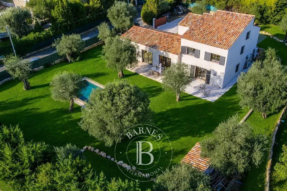 House in Valbonne, Provence-Alpes-Côte d'Azur, France 2 - 18101694
