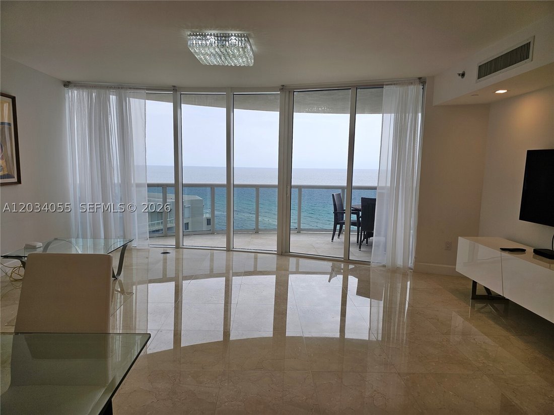 Condo in Sunny Isles Beach, Florida, United States 2 - 18122928