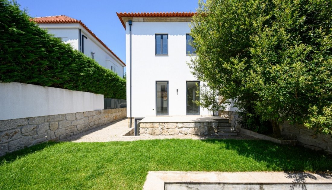 Villa à Lordelo do Ouro et Massarelos, District de Porto, Portugal 1 - 13312336