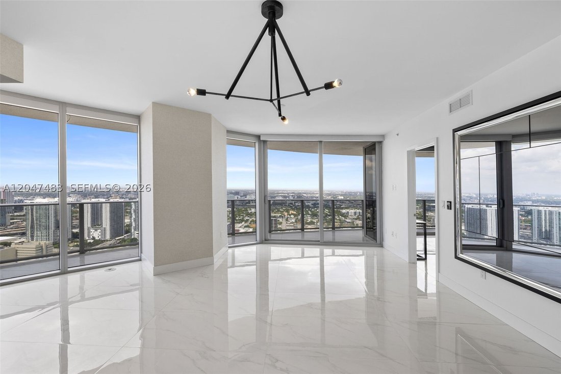 Condo in Miami, Florida, United States 4 - 18423065