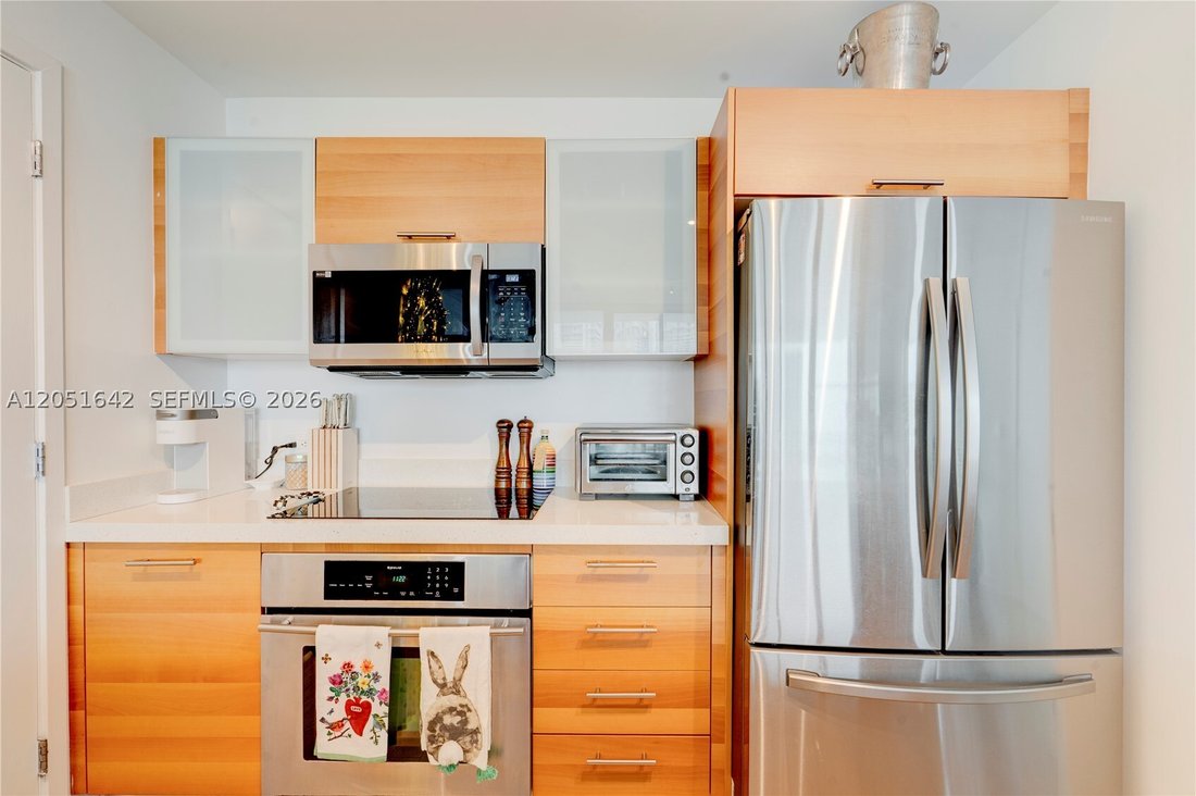 Condo in Miami, Florida, United States 5 - 18423104