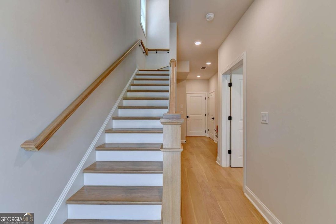 Townhouse in Alpharetta, Georgia, United States 5 - 18423664